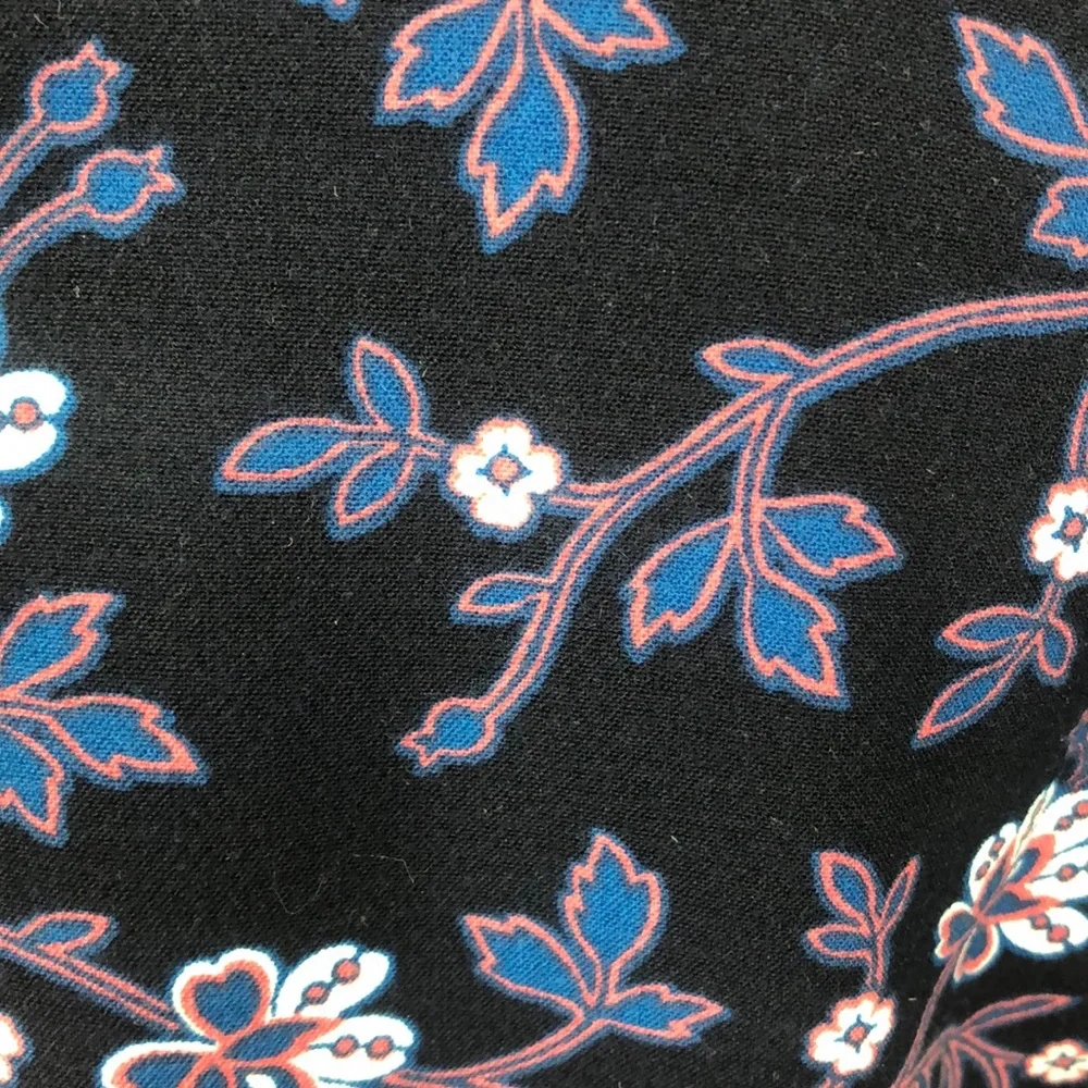 NWT LOFT Black w/Blue Pink and White Floral Pocketed Dress - Size 6 Petite - Picture 12 of 13